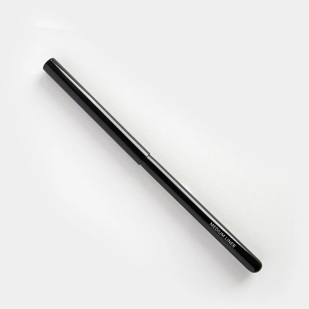 Medium Liner Nail Art Brush - Image 3
