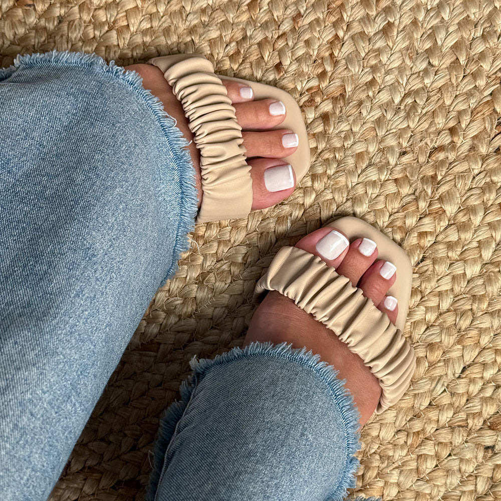 Sheer White 3-in-1 Pedi Polish | HEMA & TPO-Free - Image 4